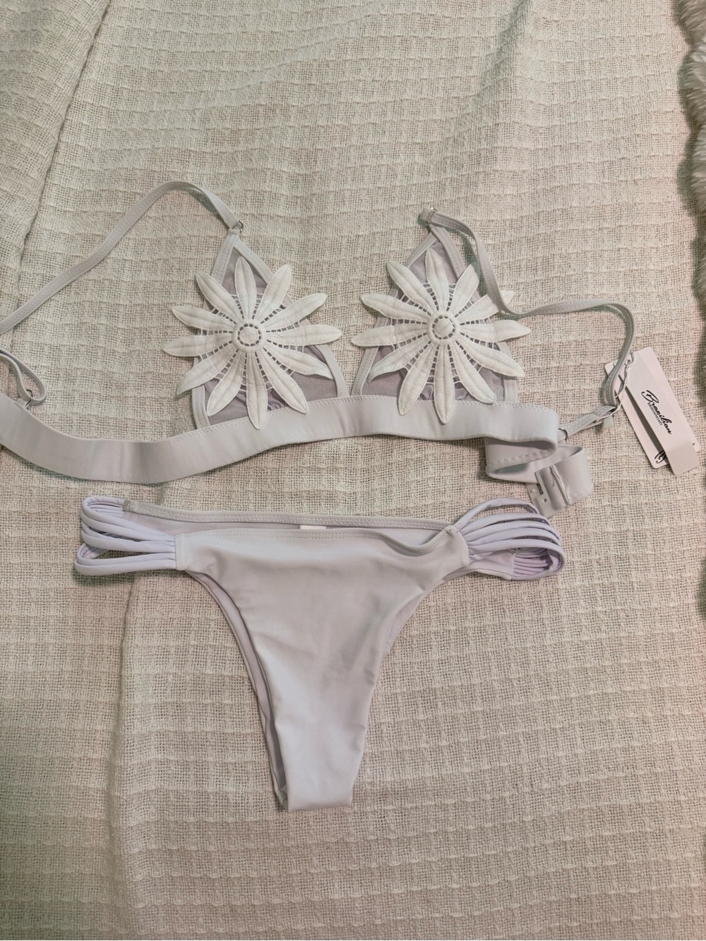 Delicate White Daisy Appliqué Bikini Set